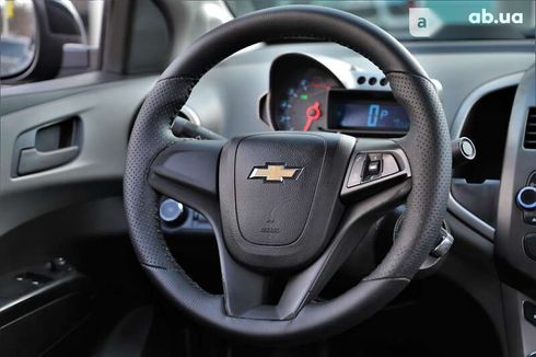 Chevrolet Aveo 2014 - фото 12