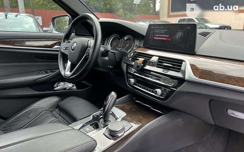 BMW 5 серия 2017 - фото 16