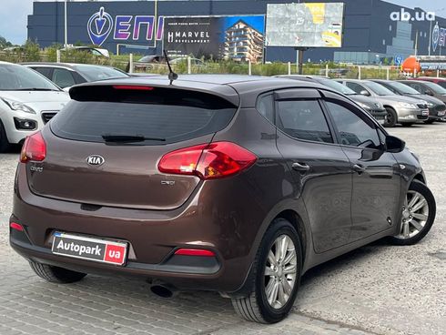 Kia Cee'd 2013 коричневый - фото 8