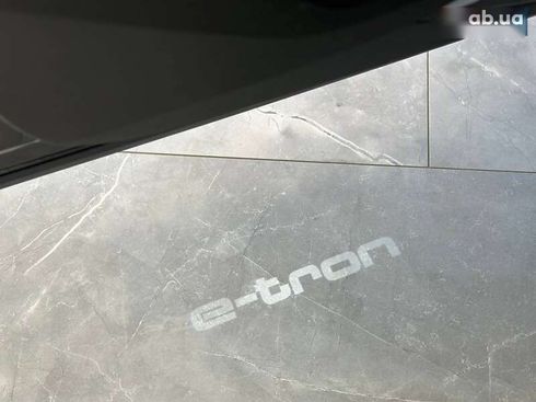 Audi e-tron S 2021 - фото 20