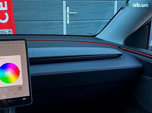 Tesla Model Y 2025 - фото 24