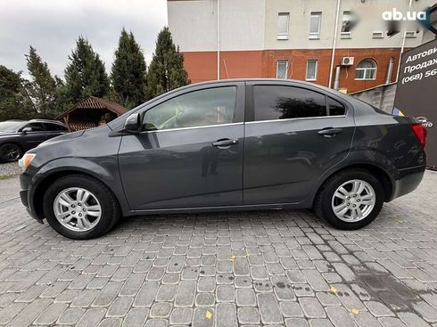 Chevrolet Sonic 2013 - фото 10