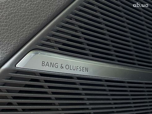 Audi Q8 2021 синий - фото 34