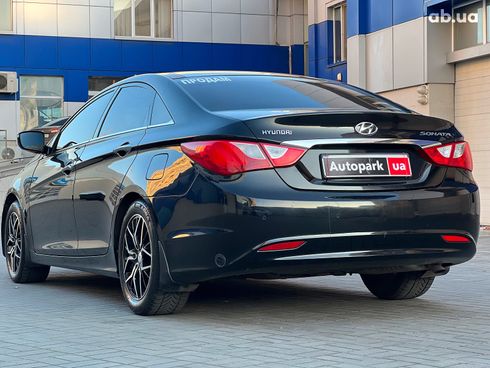 Hyundai Sonata 2012 черный - фото 9