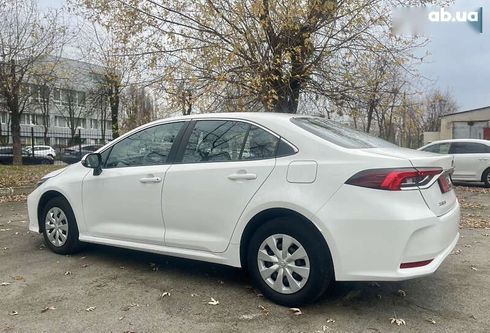 Toyota Corolla 2020 - фото 3