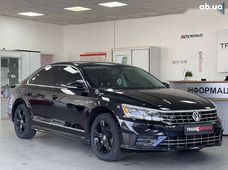 Продажа б/у Volkswagen Passat 2017 года в Киеве - купить на Автобазаре