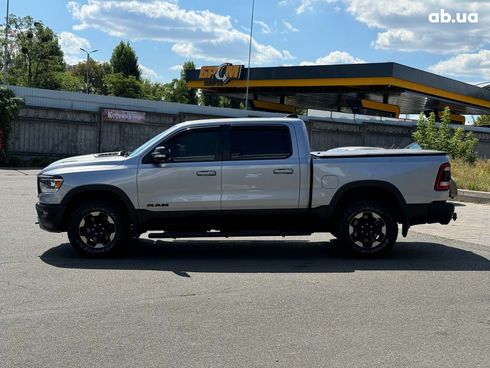 Dodge Ram 2019 серый - фото 8