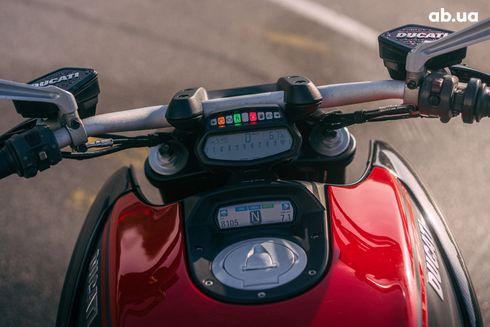 Ducati DIAVEL 2012 красный - фото 5