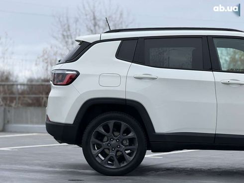 Jeep Compass 2021 - фото 11