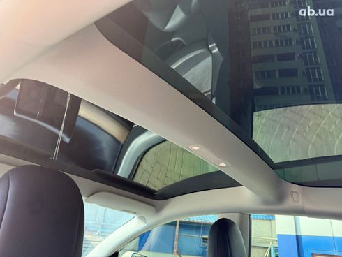 Tesla Model 3 2021 белый - фото 14