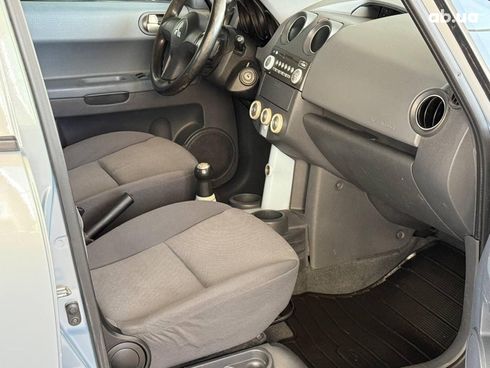 Mitsubishi Colt 2006 серый - фото 14