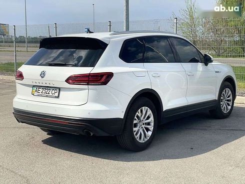 Volkswagen Touareg 2020 - фото 9