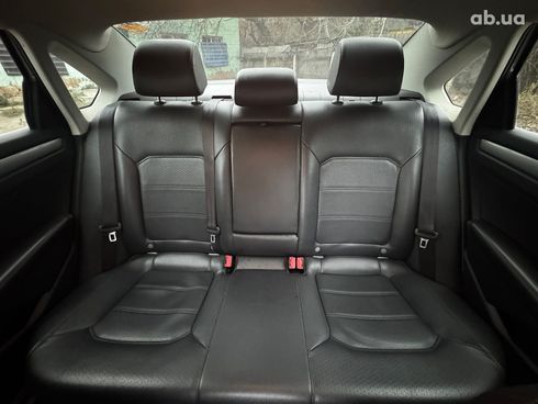 Volkswagen Passat 2013 серый - фото 22