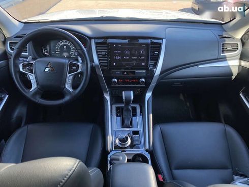 Mitsubishi Pajero Sport 2024 - фото 16