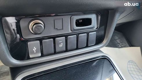 Mitsubishi Outlander 2021 - фото 6
