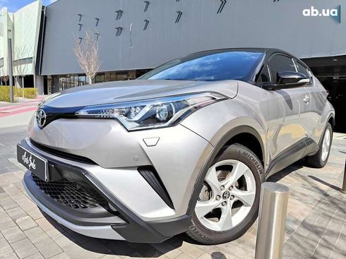 Toyota C-HR 2016 - фото 3