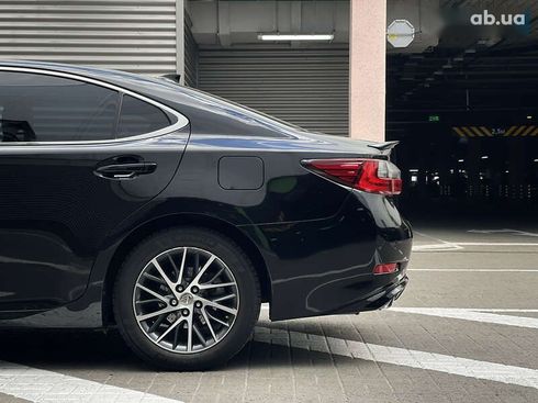 Lexus ES 2016 - фото 18