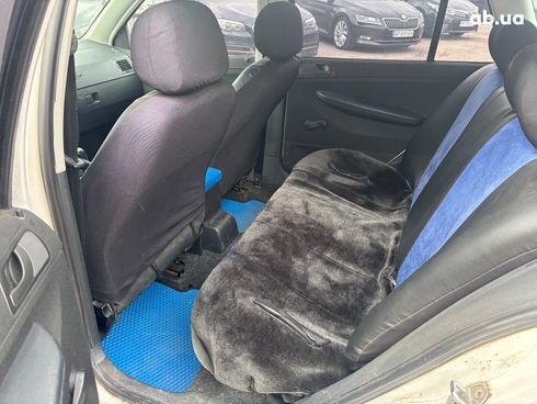 Skoda Fabia 2006 белый - фото 27