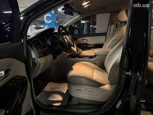 Kia Carnival 2018 - фото 19