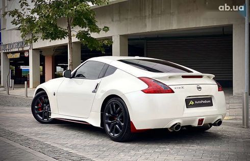 Nissan 370Z 2015 - фото 5