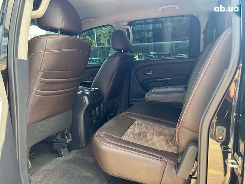 Nissan Titan 2018 - фото 13
