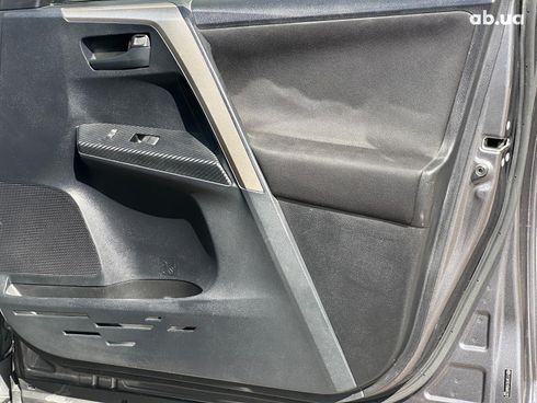 Toyota RAV4 2013 серый - фото 78