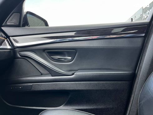 BMW 5 серия 2016 серый - фото 41