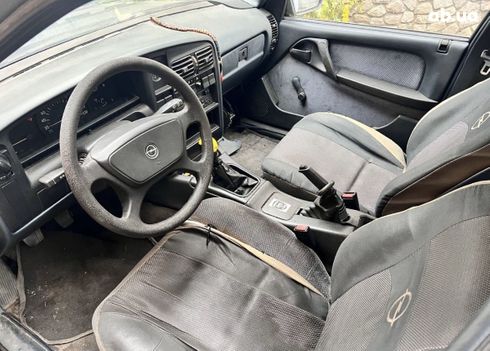Opel Omega 1989 голубой - фото 4