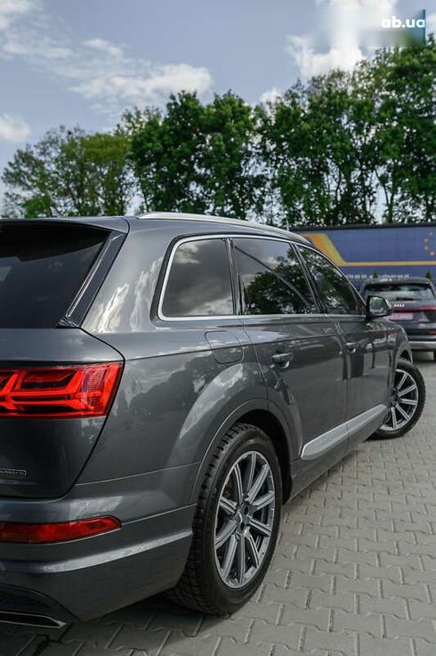 Audi Q7 2018 - фото 25