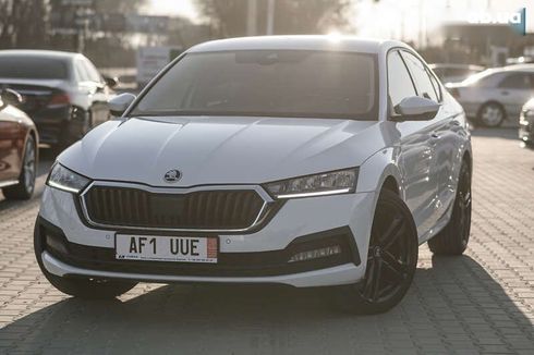 Skoda Octavia 2021 - фото 4