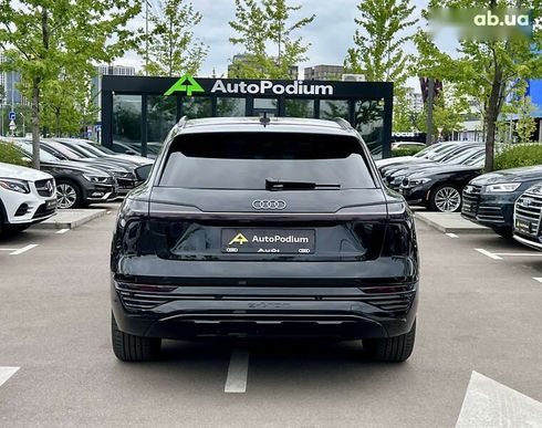 Audi Q8 e-tron 2023 - фото 16