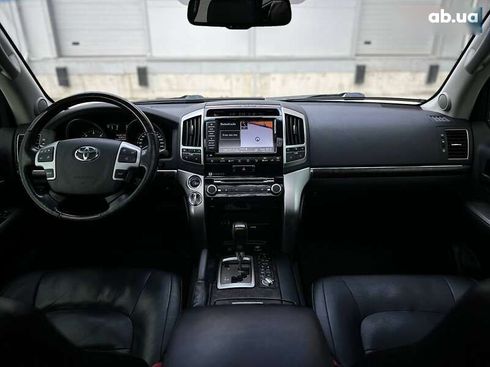 Toyota Land Cruiser 2014 - фото 22