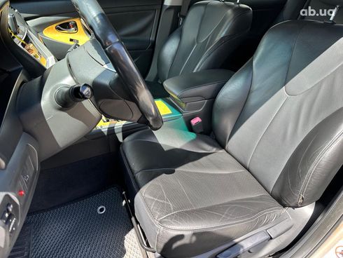 Toyota Camry 2007 бежевый - фото 23
