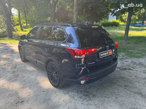Mitsubishi Outlander 2020 синий - фото 7
