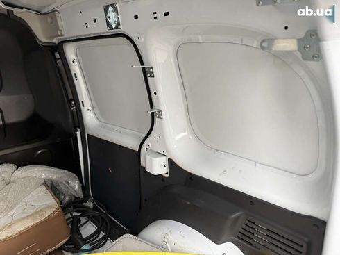 Renault Kangoo 2017 - фото 12