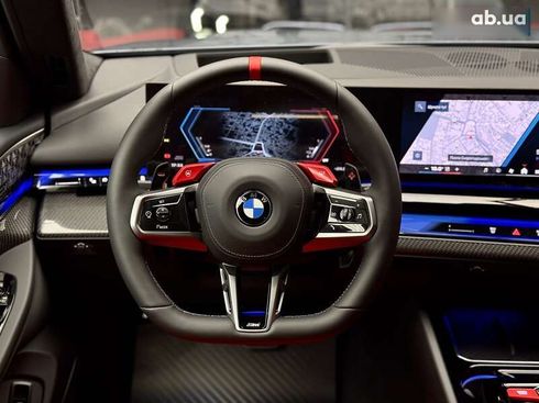 BMW M5 2025 - фото 27