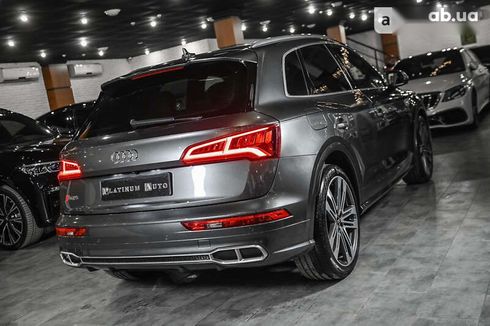 Audi SQ5 2017 - фото 10