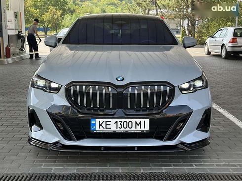 BMW 5 серия 2024 - фото 21