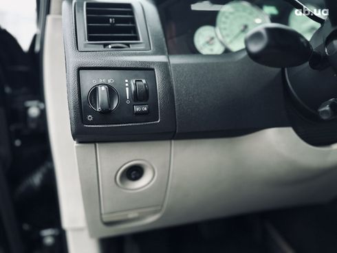 Chrysler 300C 2005 черный - фото 14