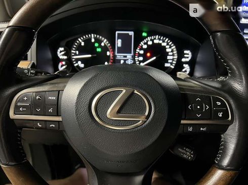 Lexus LX 2016 - фото 25