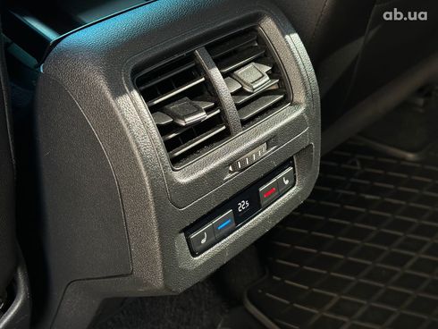 Volkswagen Touran 2017 черный - фото 16