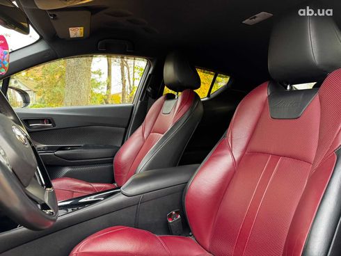 Toyota C-HR 2019 белый - фото 19