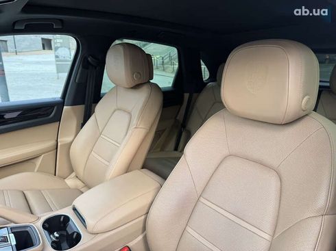 Porsche Cayenne 2018 - фото 12