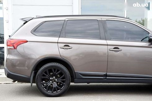 Mitsubishi Outlander 2017 - фото 23