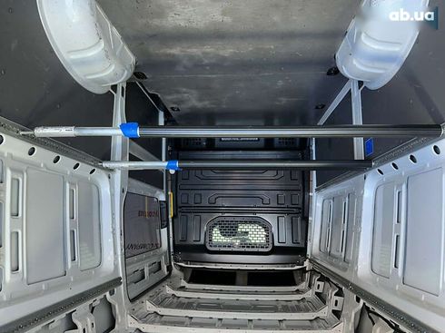 Volkswagen Crafter 2019 - фото 11