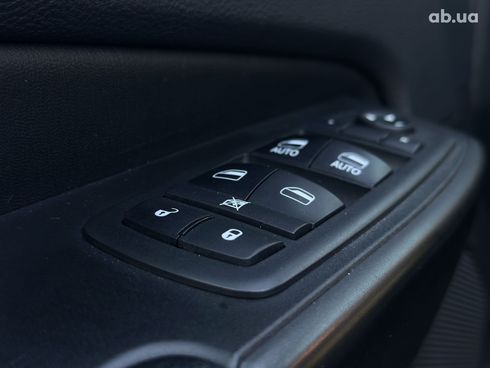 Jeep Cherokee 2019 - фото 15