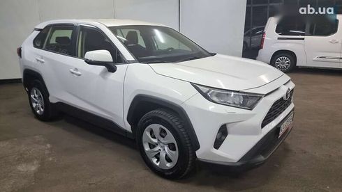 Toyota RAV4 2021 - фото 5