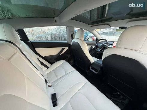 Tesla Model 3 2021 - фото 15