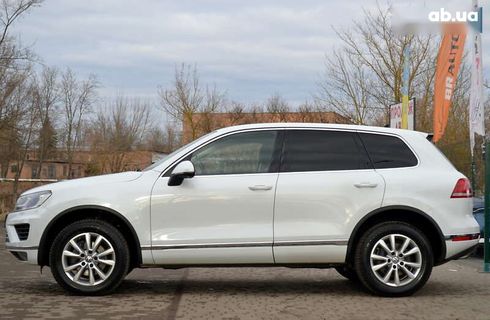 Volkswagen Touareg 2015 - фото 12