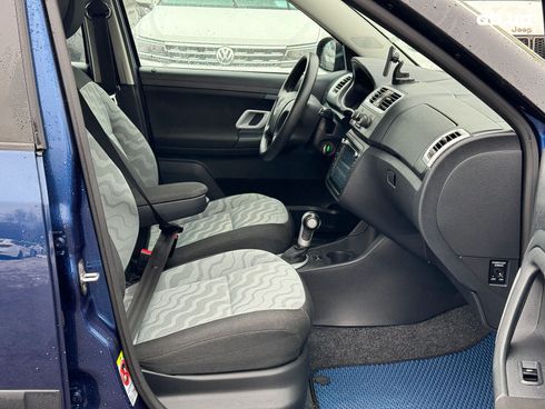 Skoda Fabia 2009 синий - фото 24